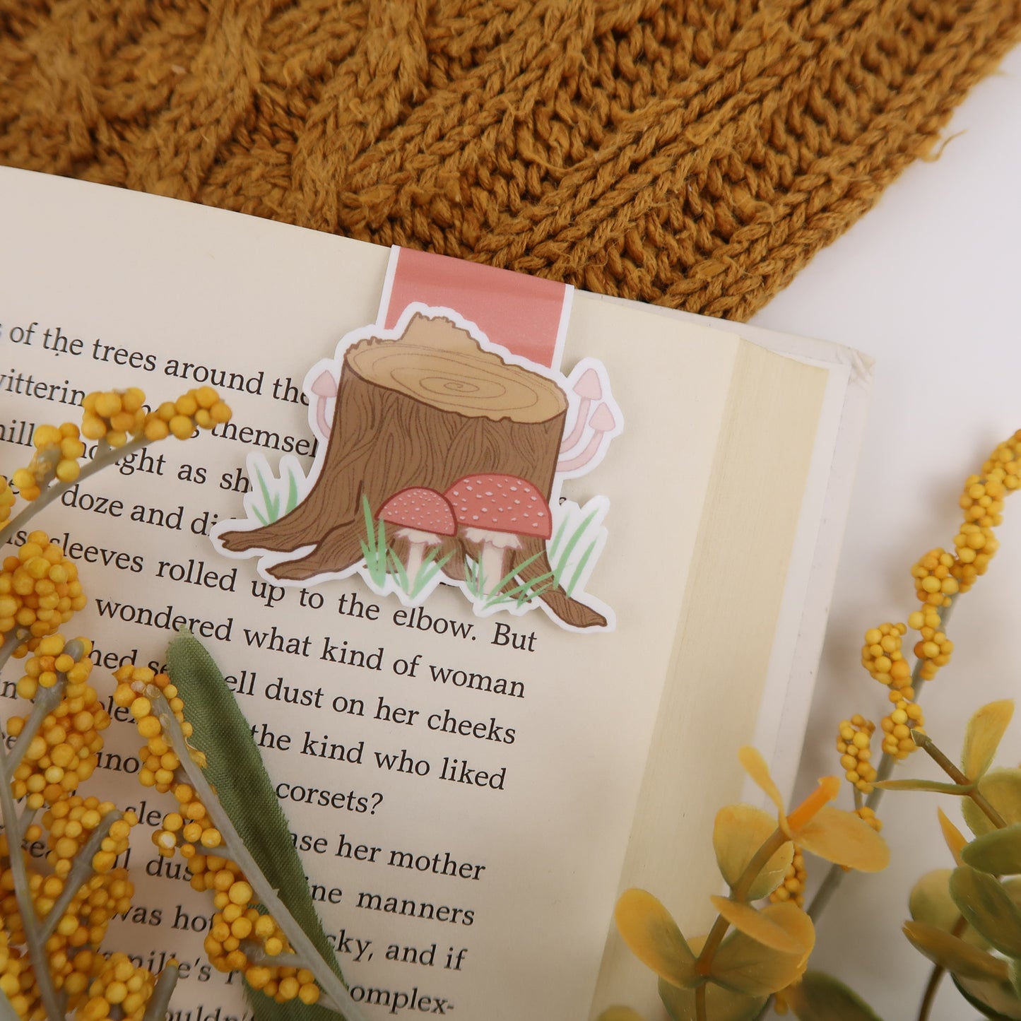 Mushroom Stump - Magnetic Bookmark