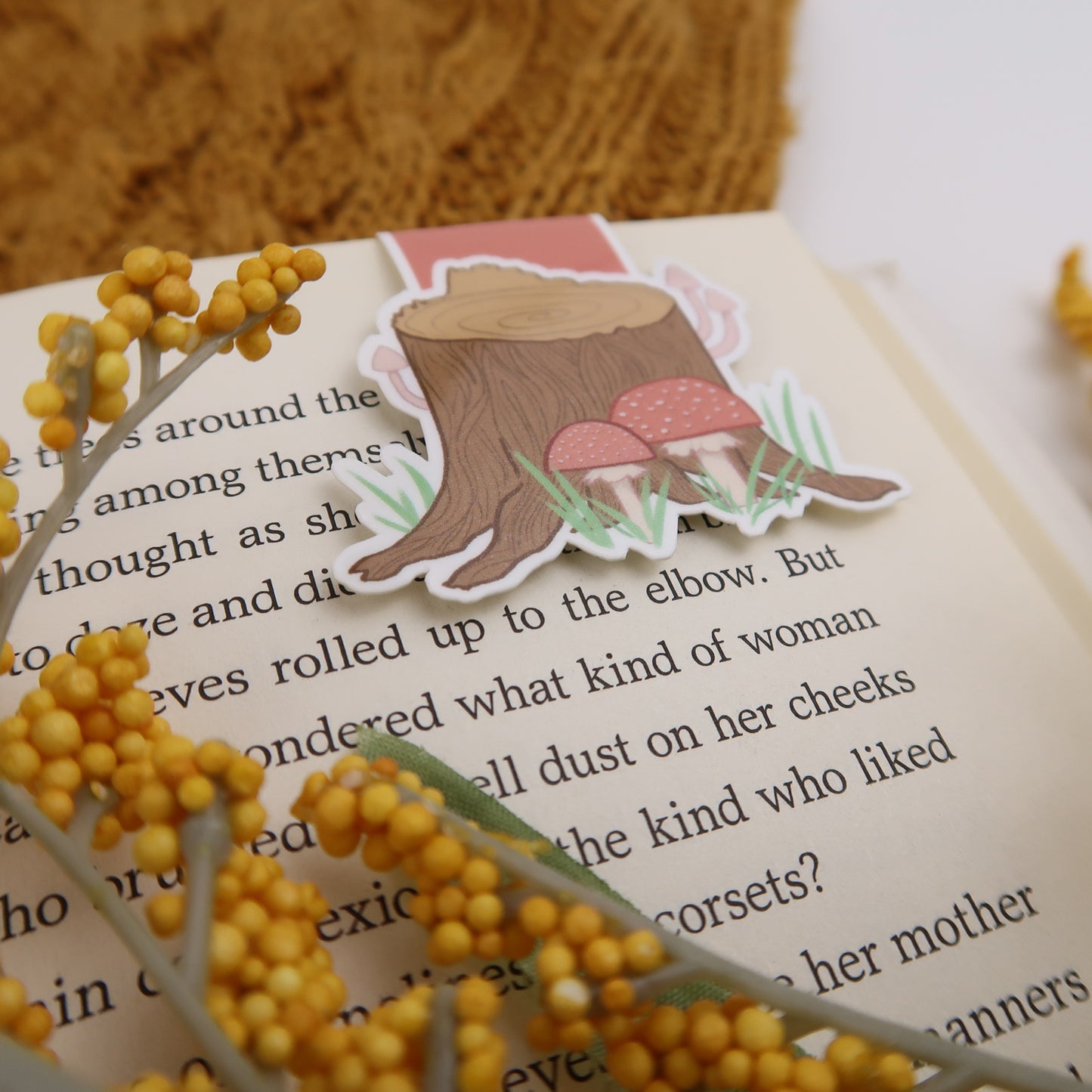 Mushroom Stump - Magnetic Bookmark