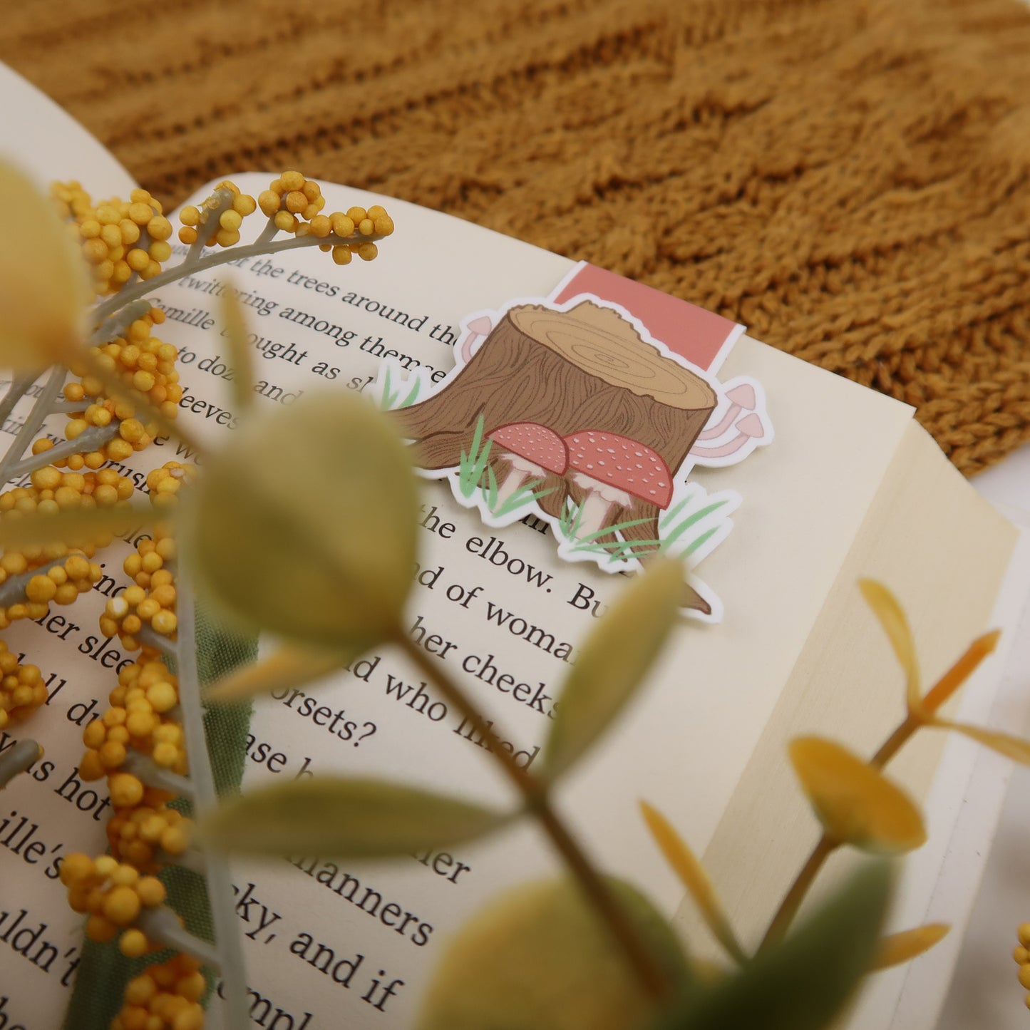 Mushroom Stump - Magnetic Bookmark