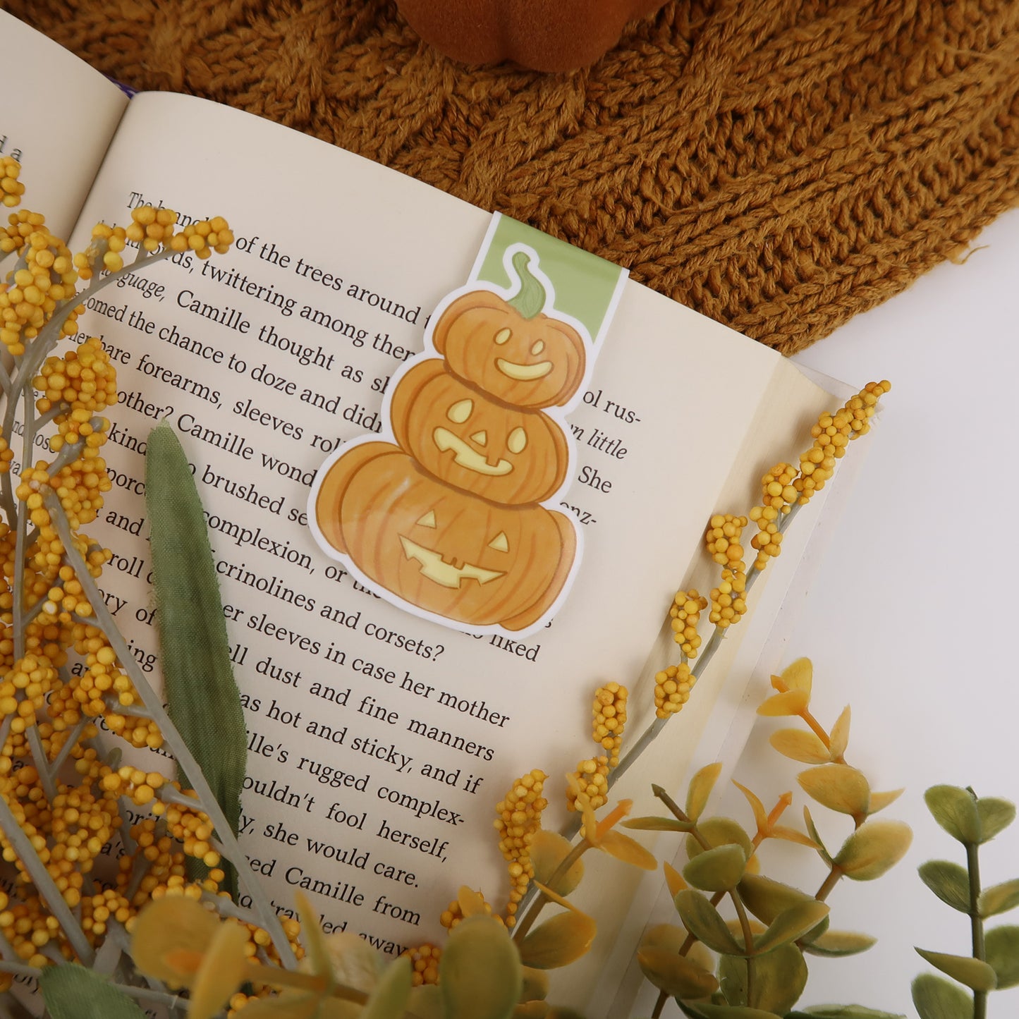 Pumpkin Stack - Magnetic Bookmark