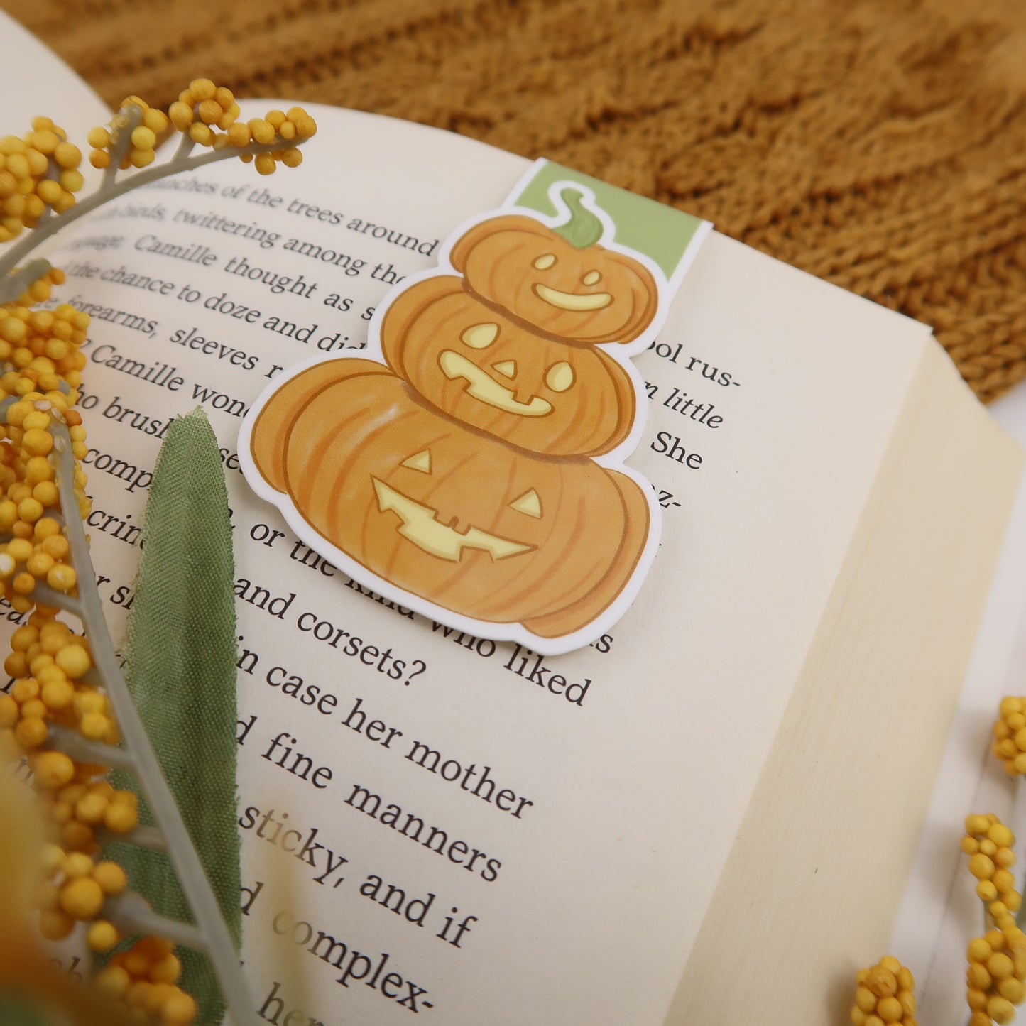 Pumpkin Stack - Magnetic Bookmark