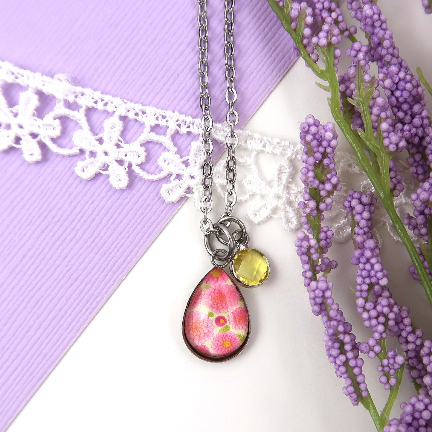 November Birth Flower Necklace - Chrysanthemums