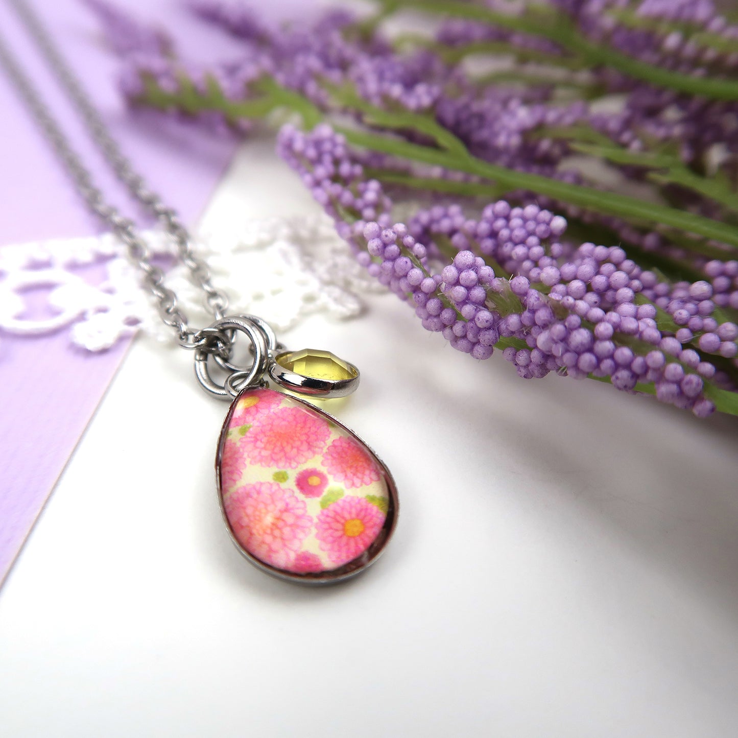 November Birth Flower Necklace - Chrysanthemums