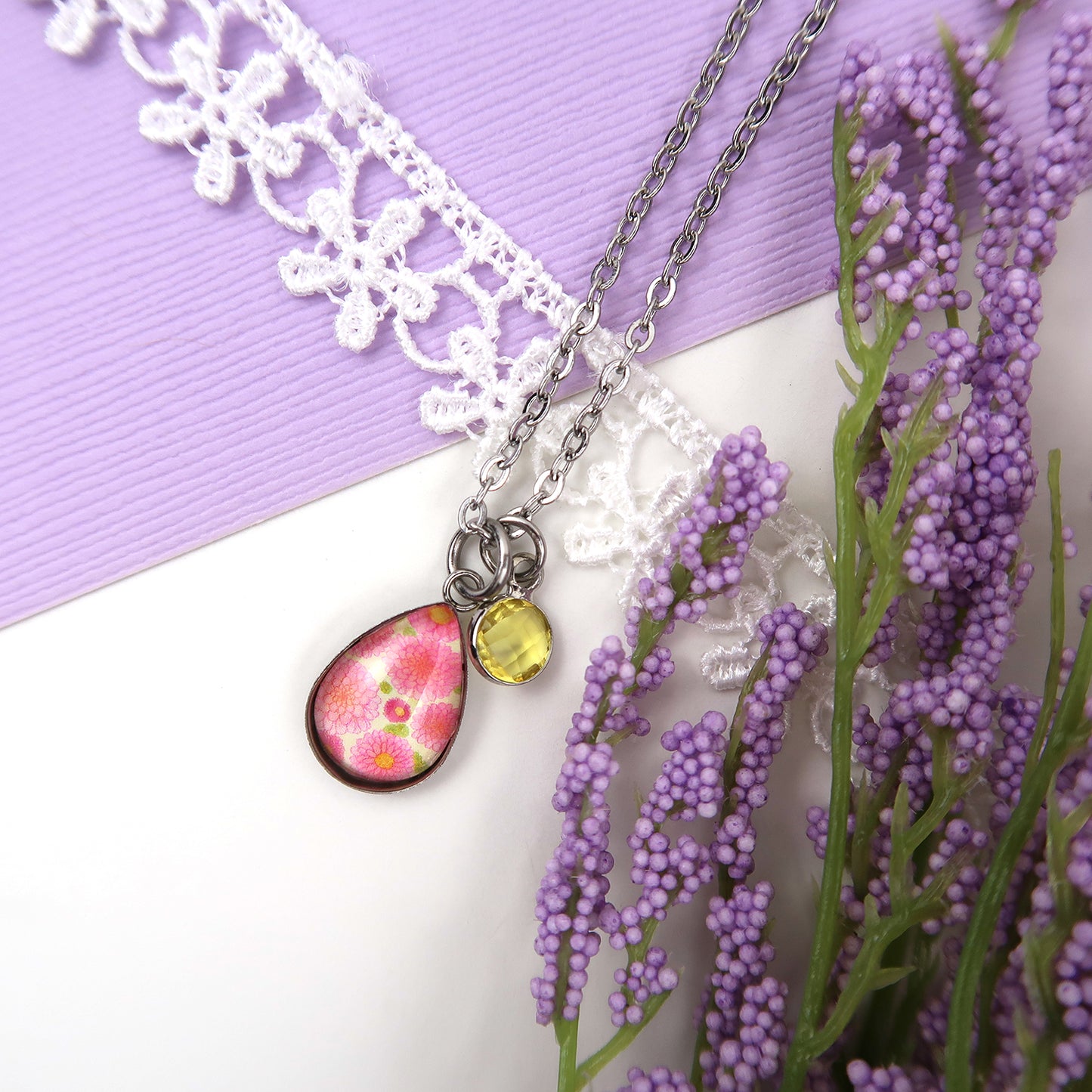 November Birth Flower Necklace - Chrysanthemums