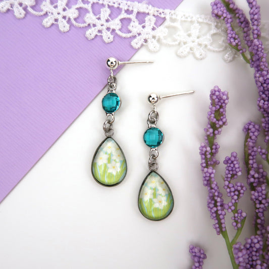 December Birth Flower Earrings - Paperwhites