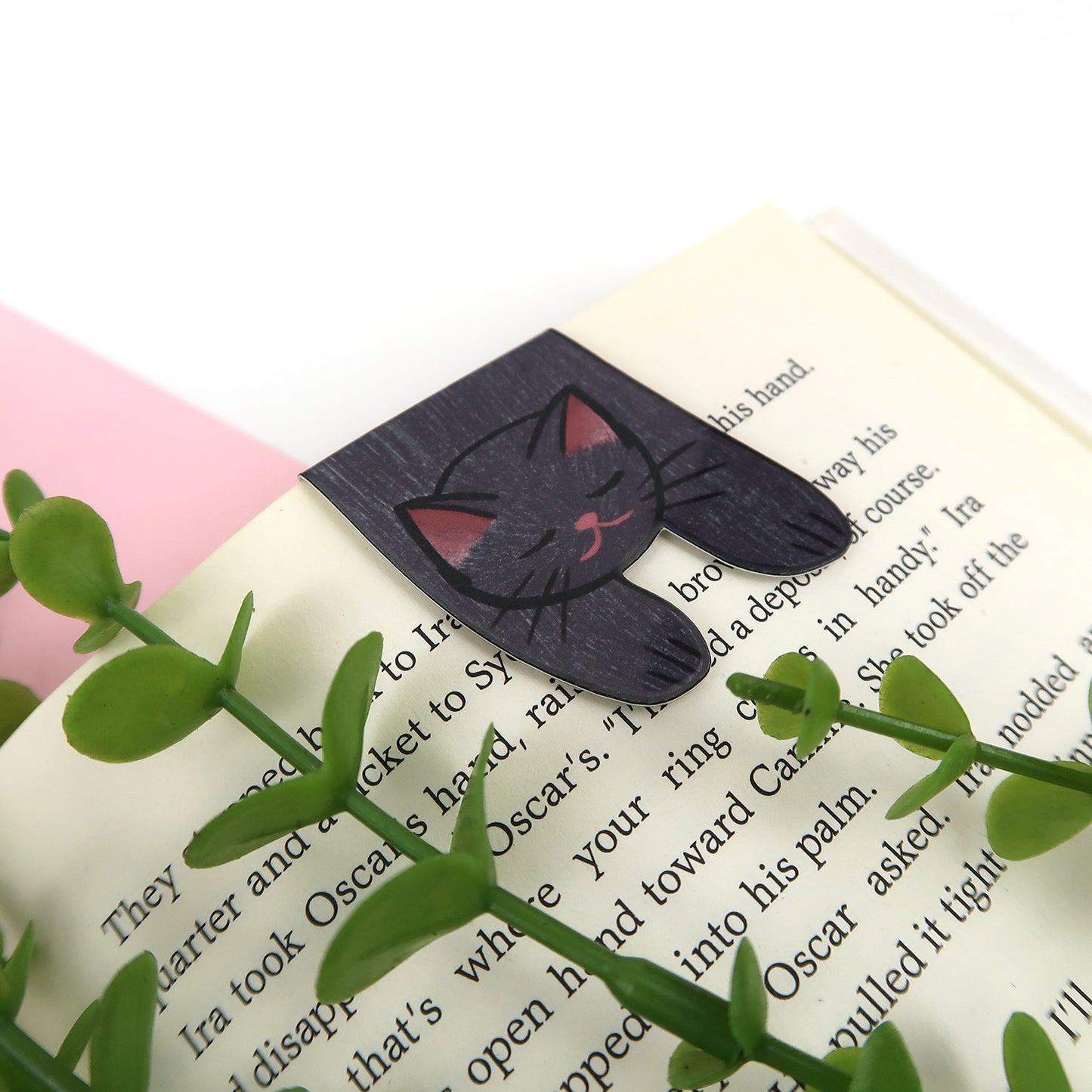 Black Cat Foldover - Magnetic Bookmark