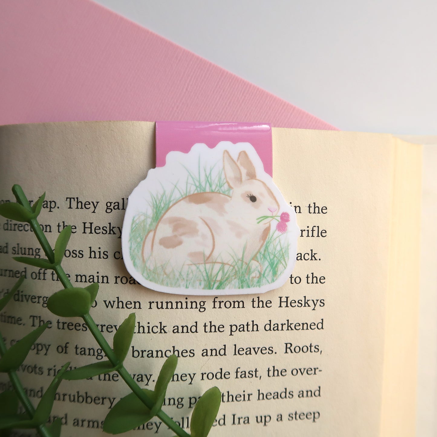 Clover Bunny - Magnetic Bookmark
