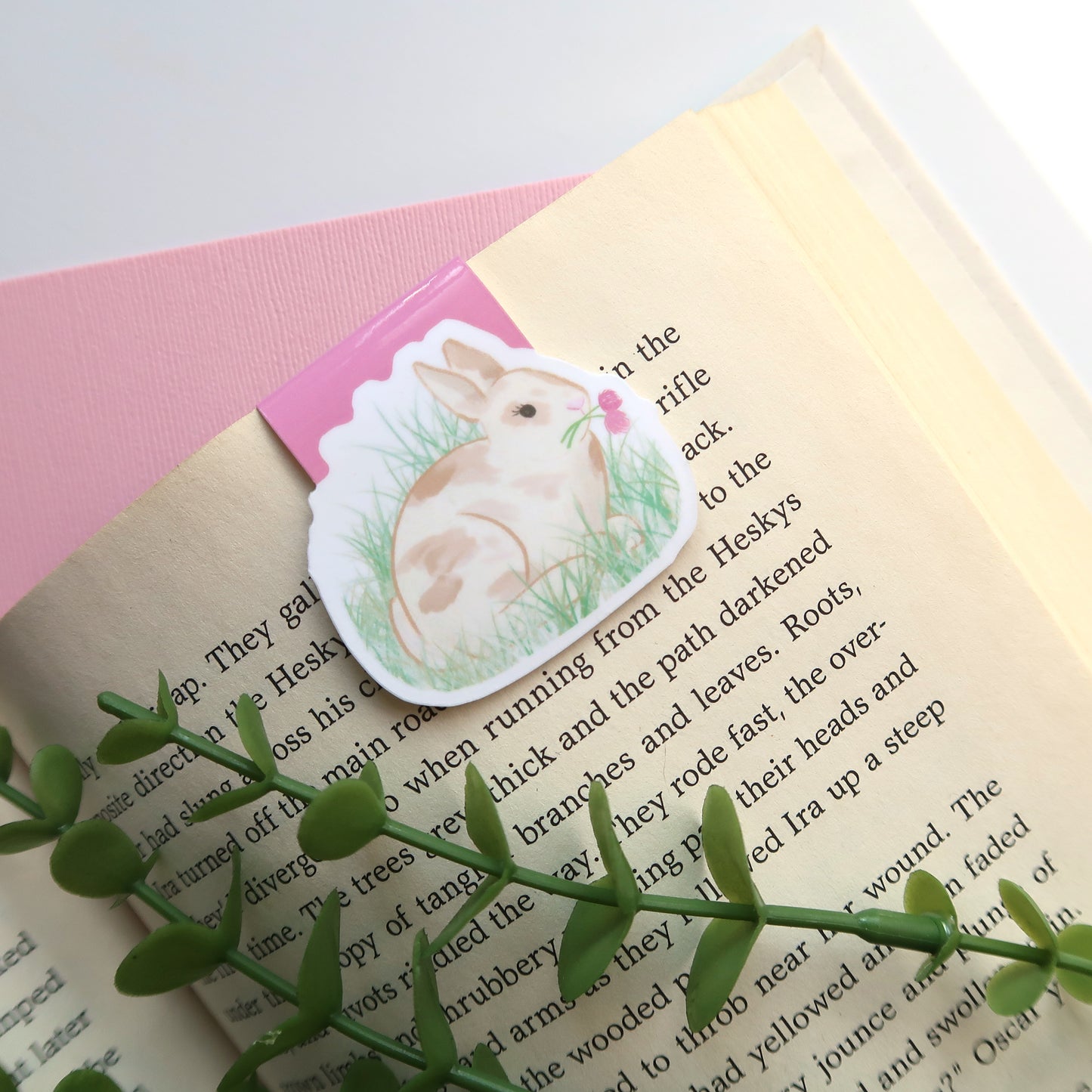 Clover Bunny - Magnetic Bookmark
