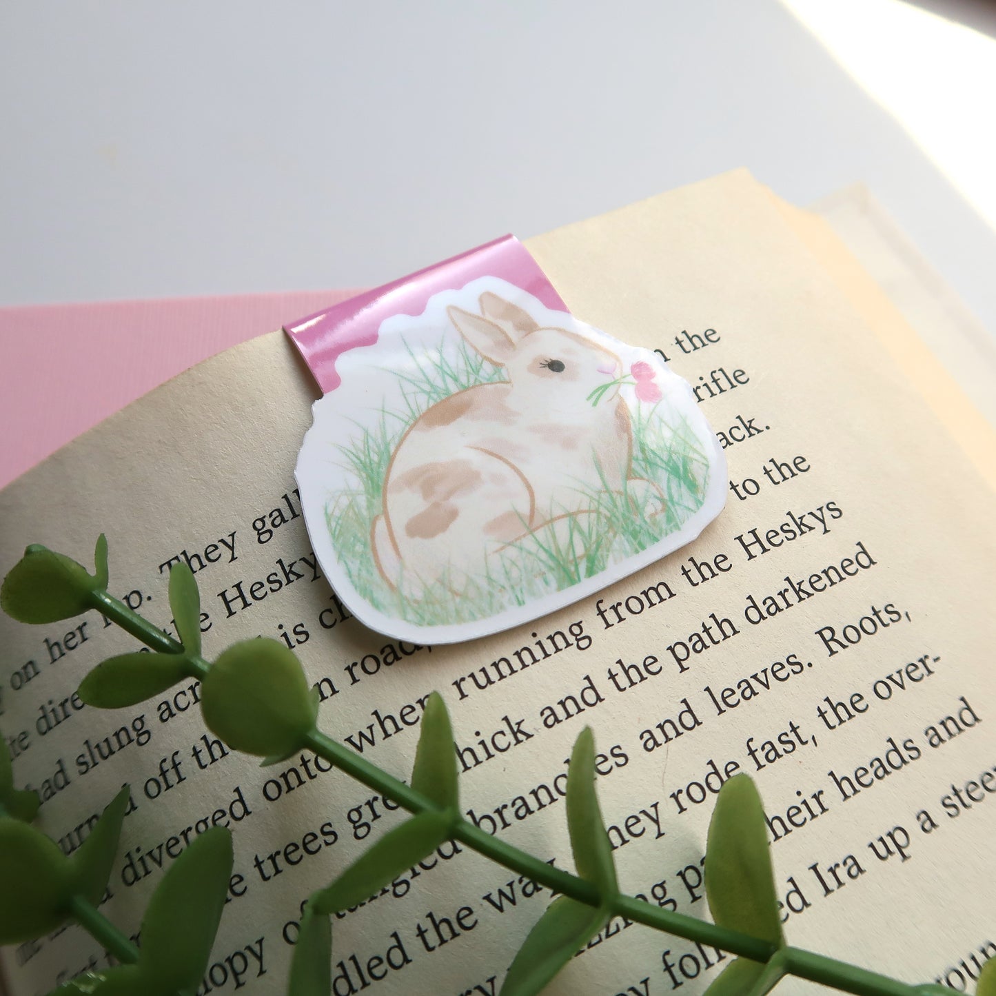 Clover Bunny - Magnetic Bookmark