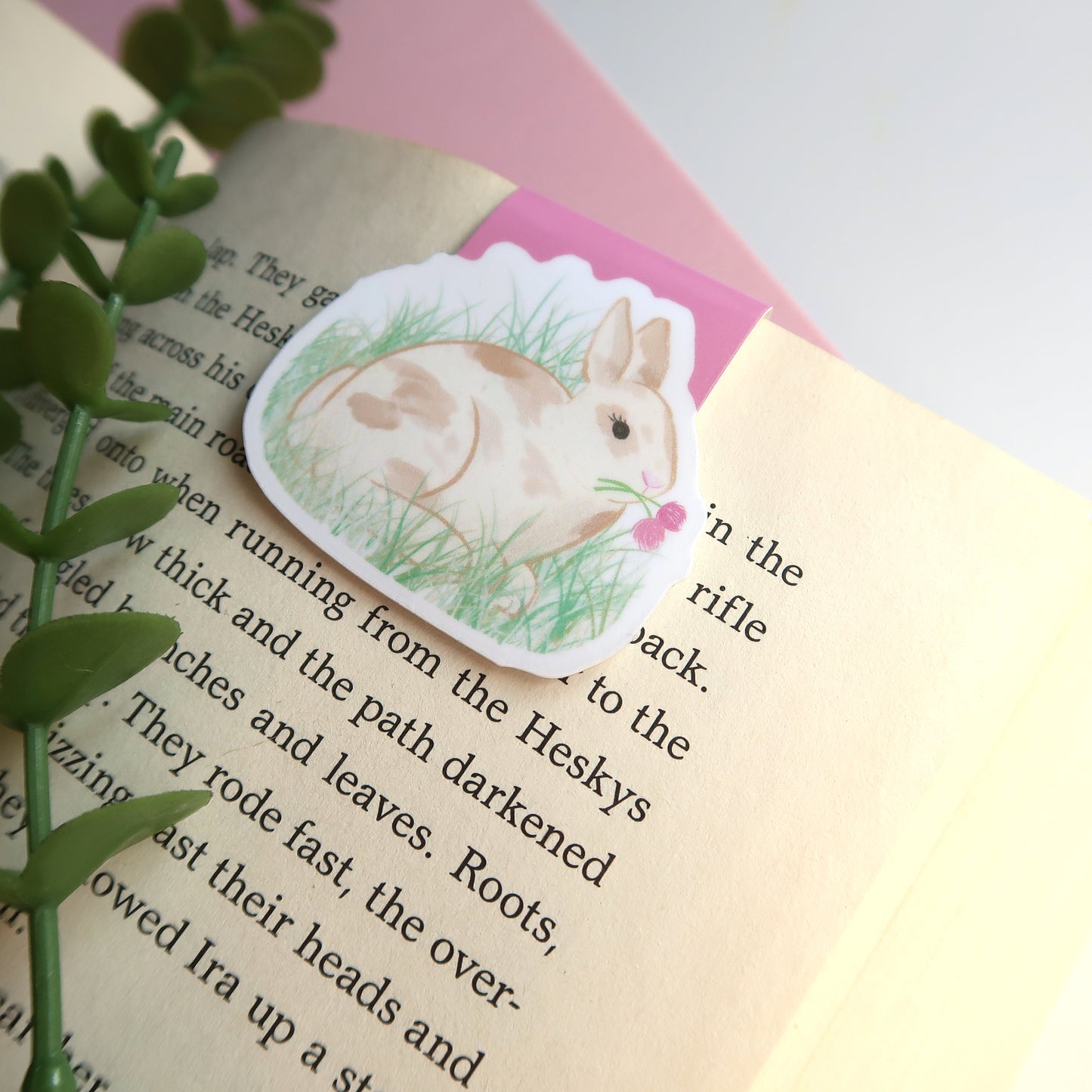 Clover Bunny - Magnetic Bookmark