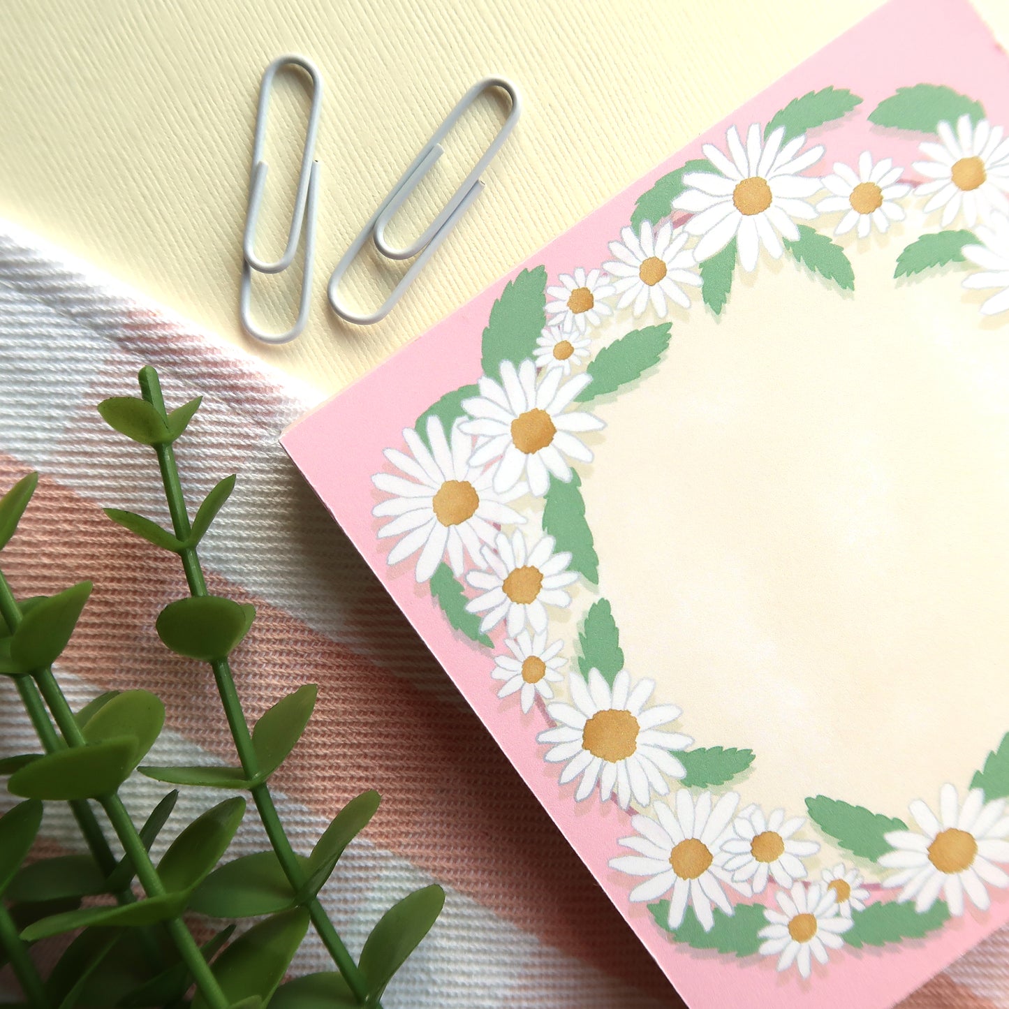 Daisy Ring Square Notepad - Stationery