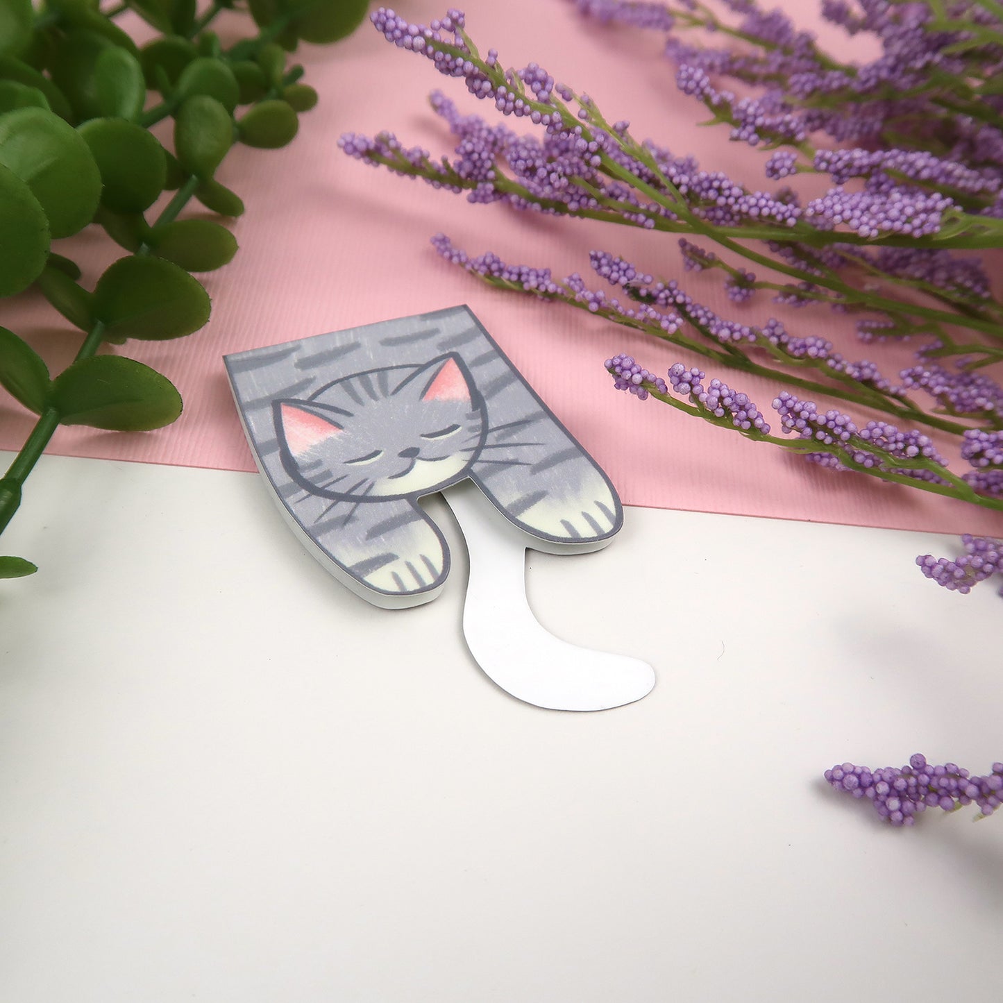 Gray Tabby Foldover - Magnetic Bookmark