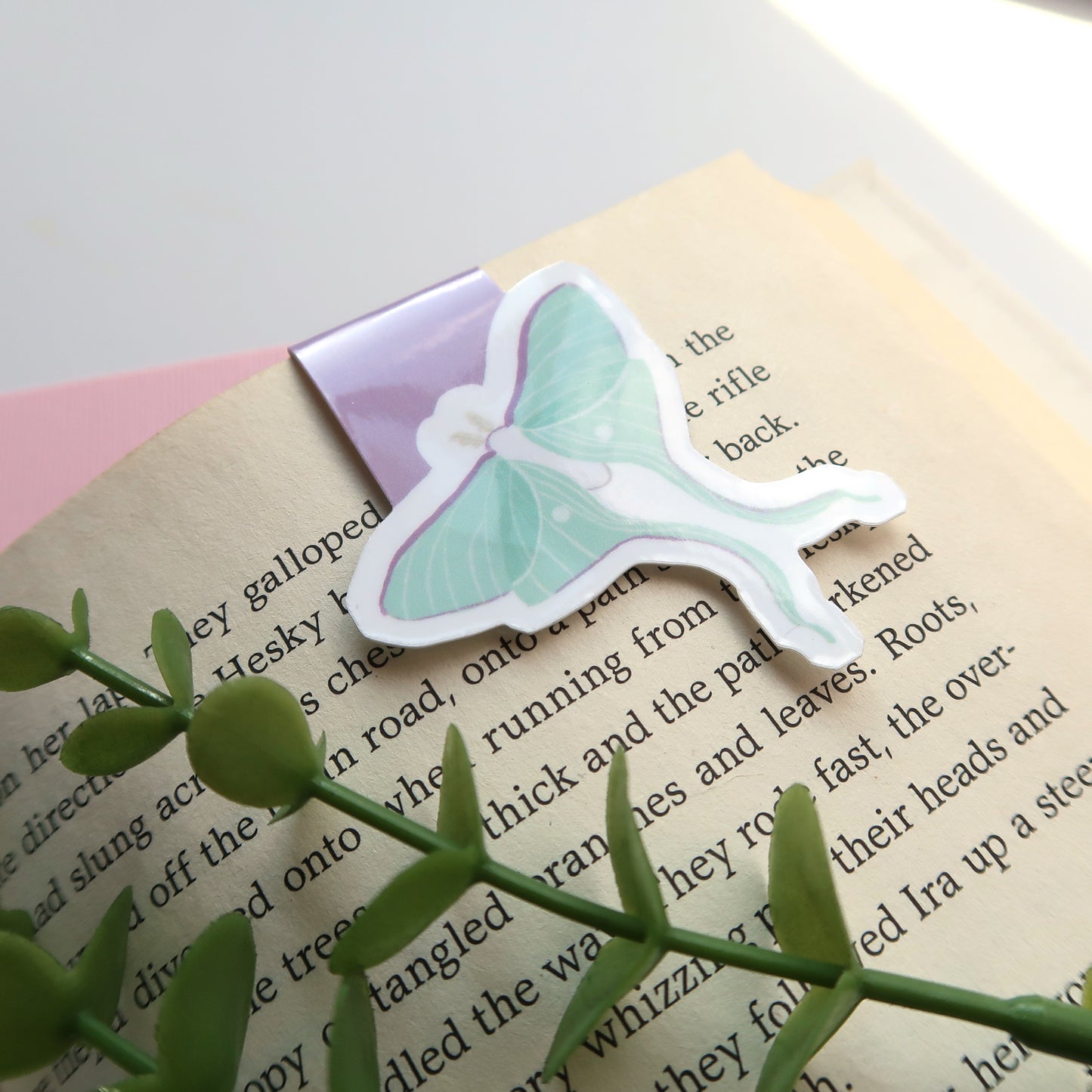 Luna Moth - Magnetic Bookmark