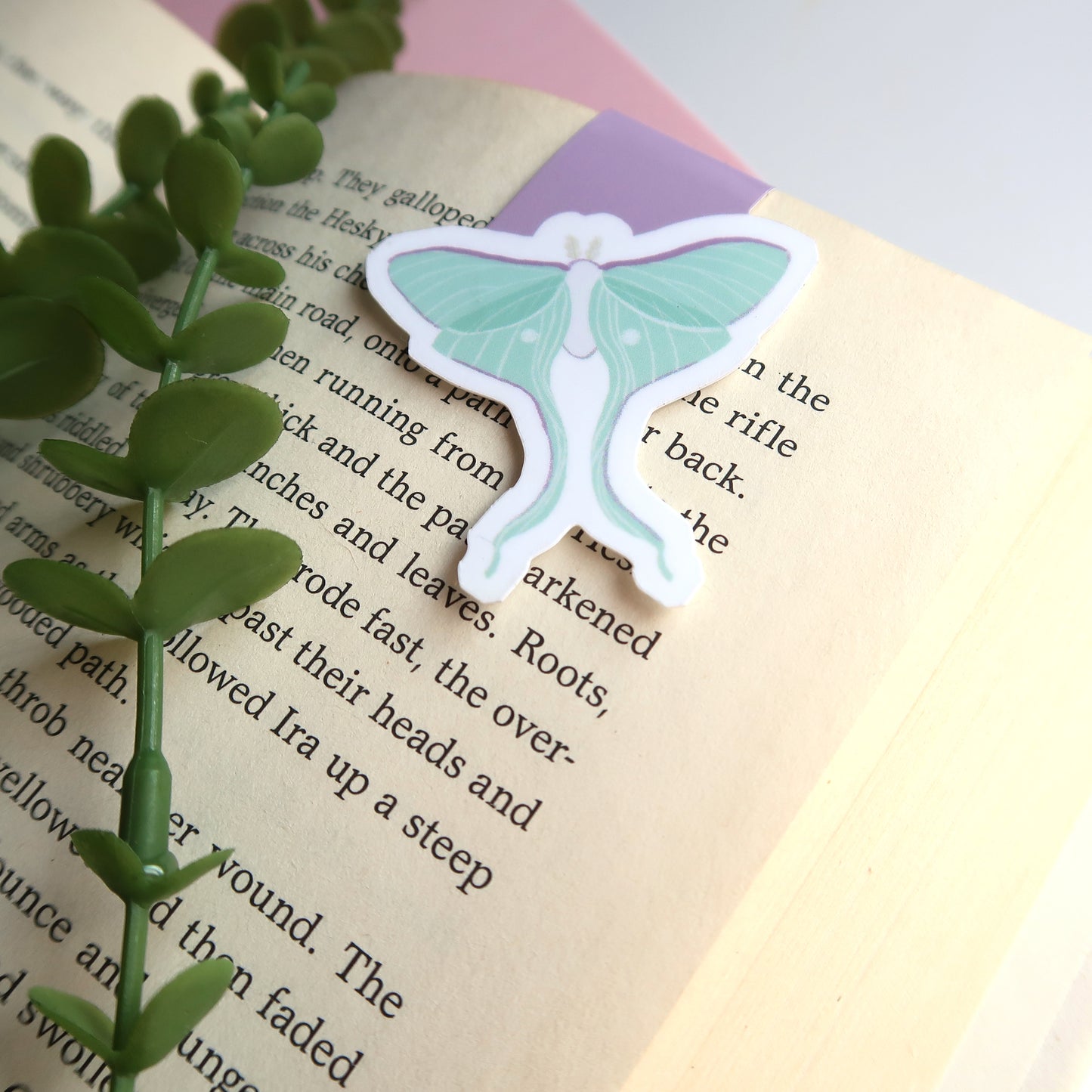 Luna Moth - Magnetic Bookmark
