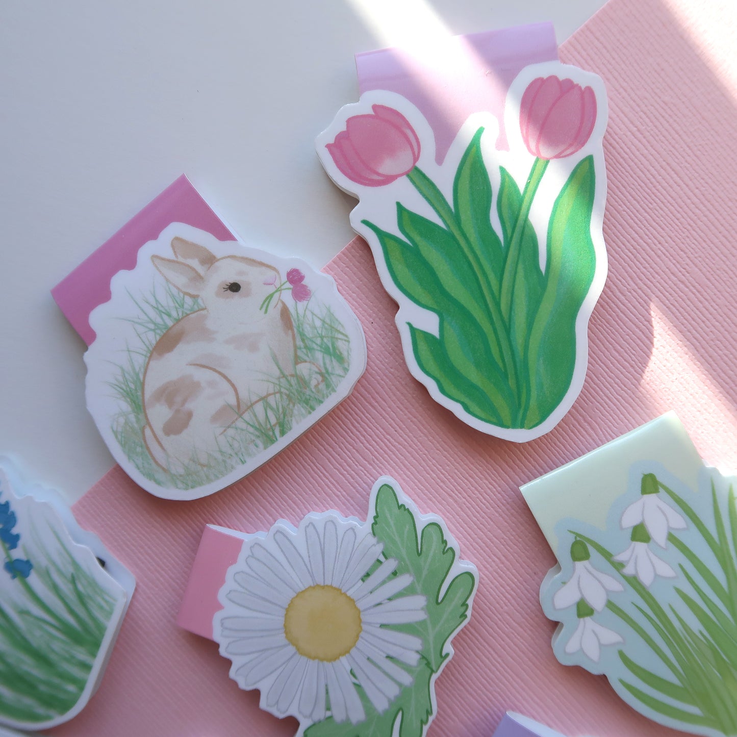 Clover Bunny - Magnetic Bookmark