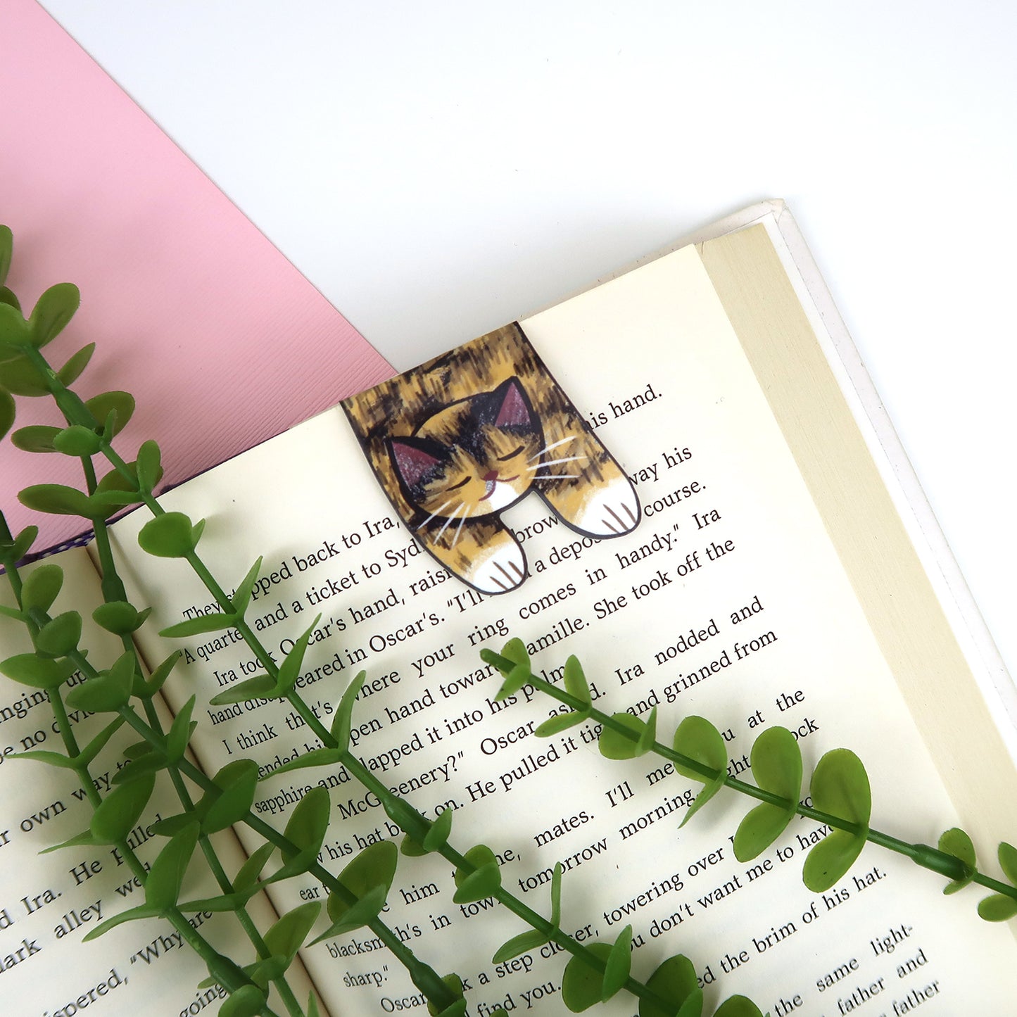 Tortiseshell Cat Foldover - Magnetic Bookmark