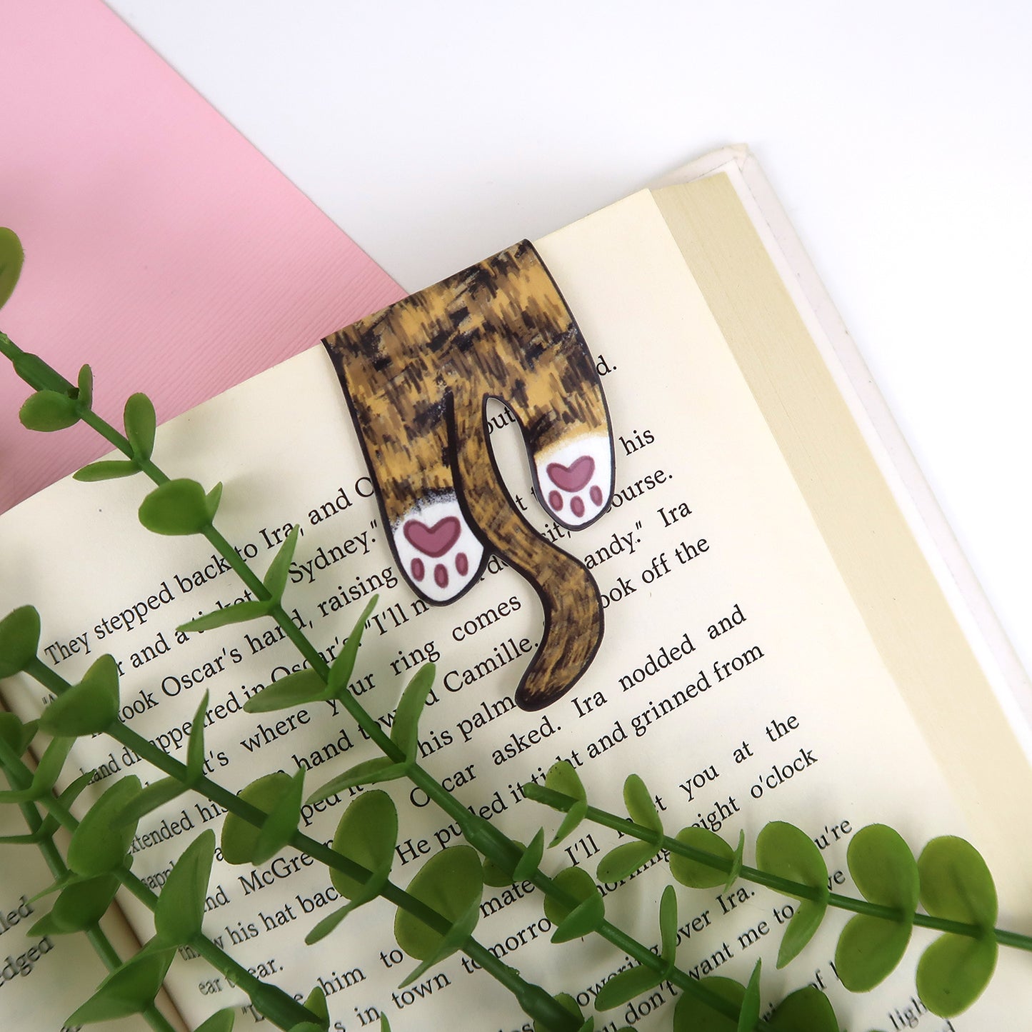 Tortiseshell Cat Foldover - Magnetic Bookmark