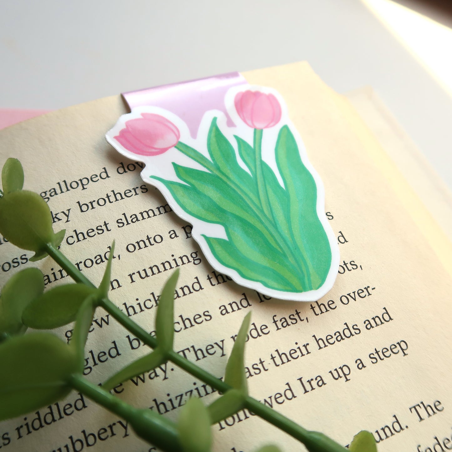 Tulip Flowers - Magnetic Bookmark