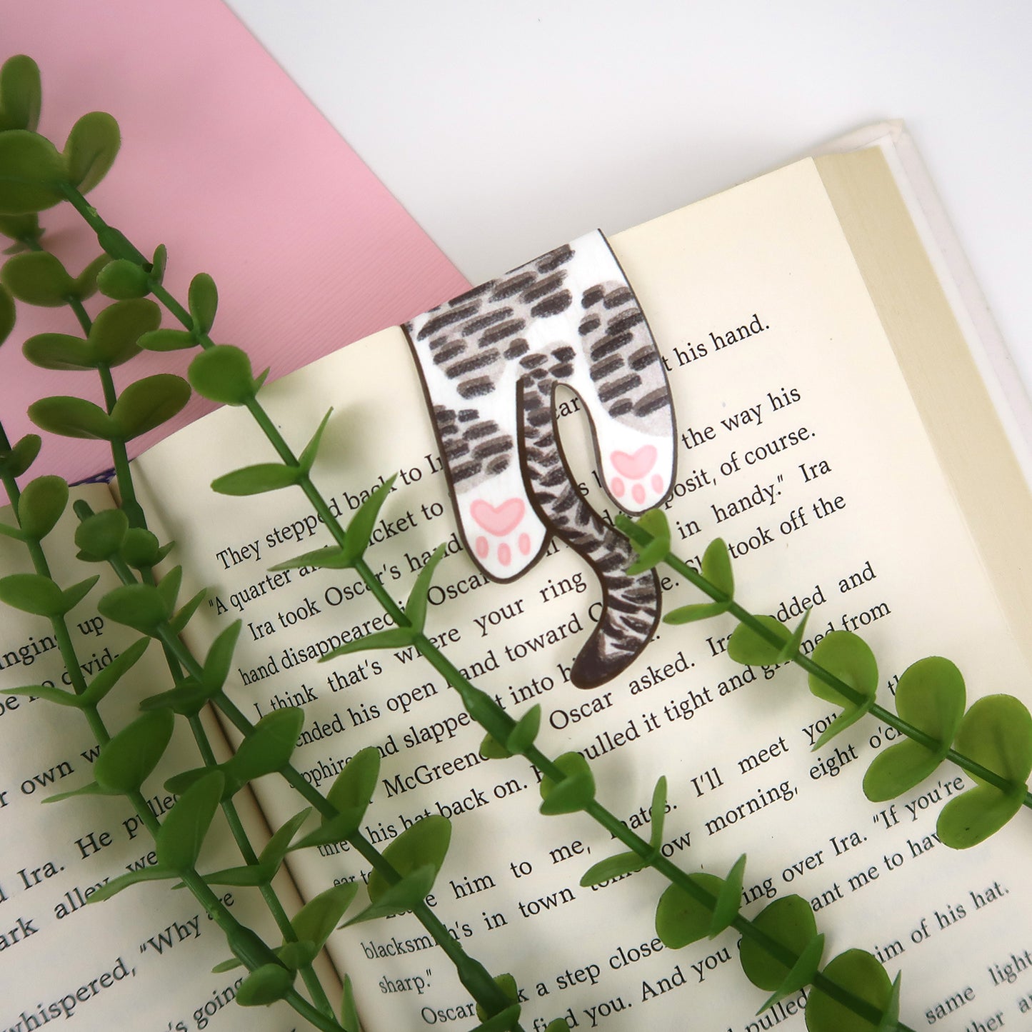White and Brown Tabby Cat Foldover - Magnetic Bookmark