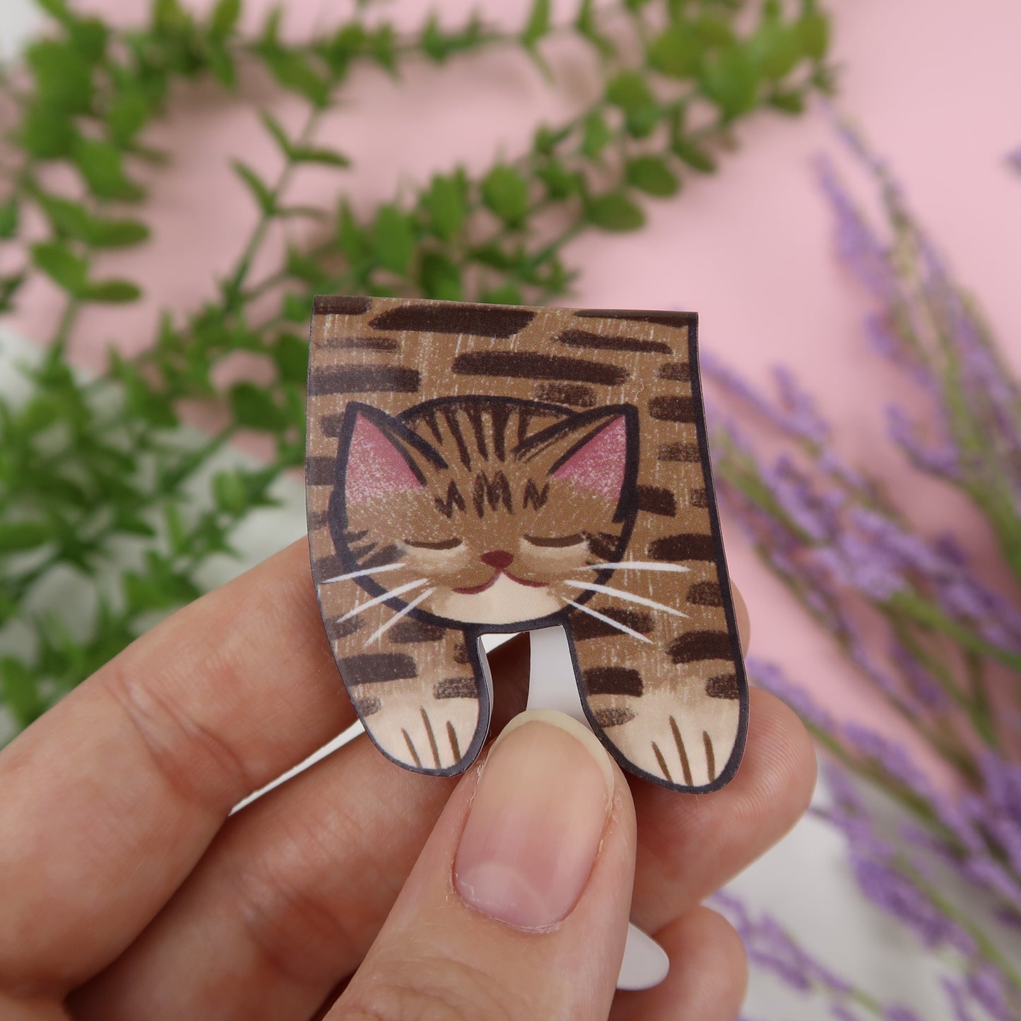 Brown and Black Tabby Cat Foldover - Magnetic Bookmark