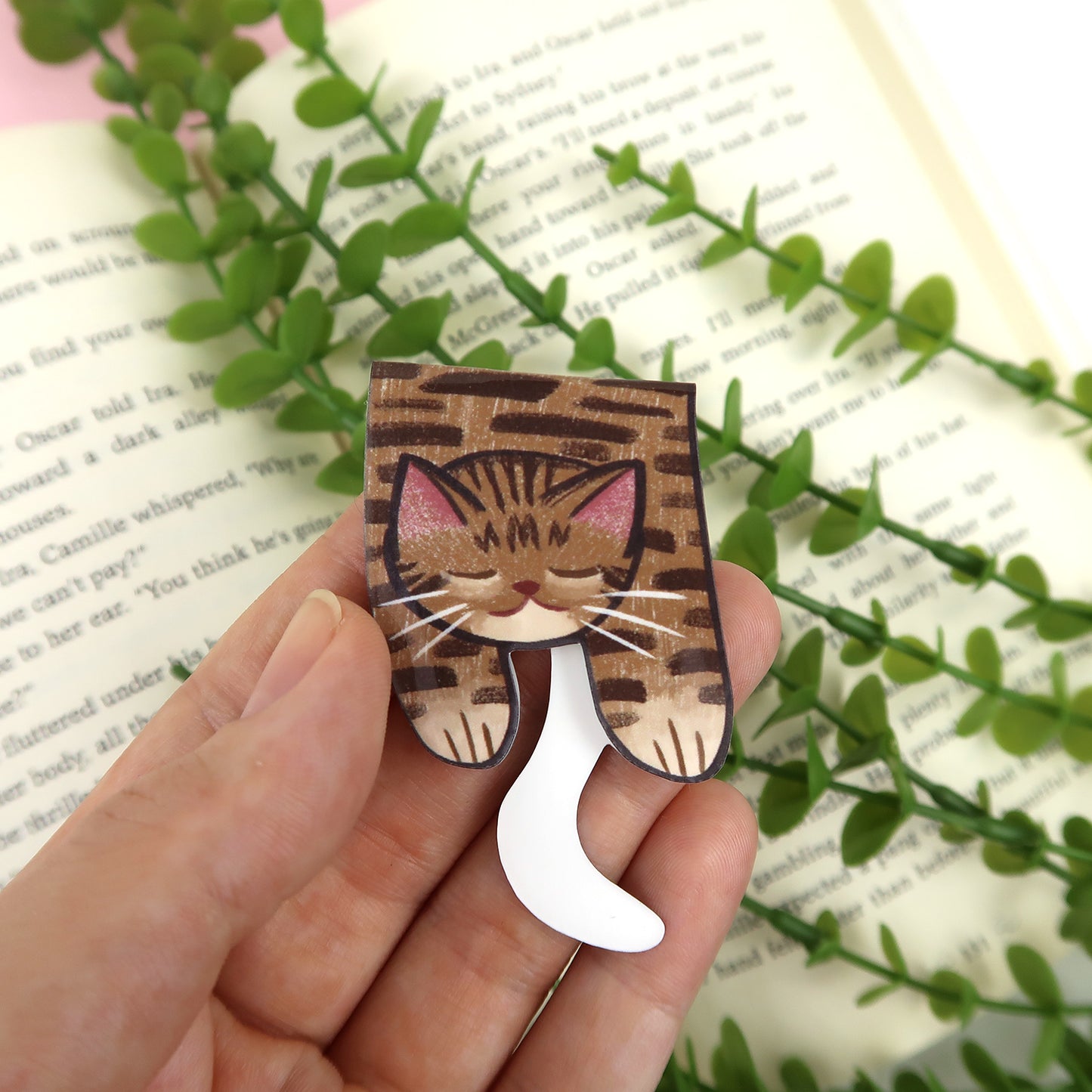 Brown and Black Tabby Cat Foldover - Magnetic Bookmark