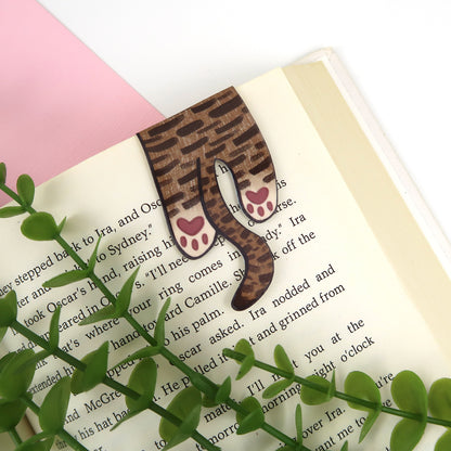 Brown and Black Tabby Cat Foldover - Magnetic Bookmark