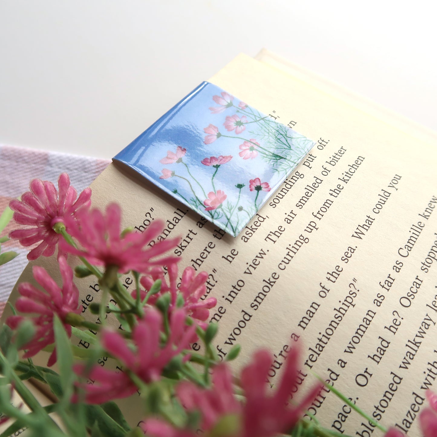 Pink Cosmos at Sunset - Magnetic Bookmark