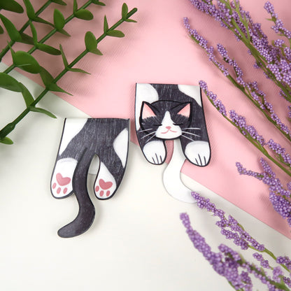Tuxedo Cat Foldover - Magnetic Bookmark