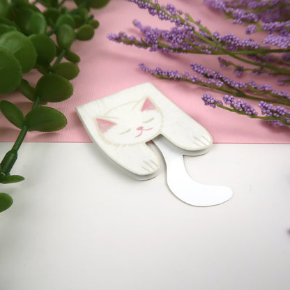 White Cat Foldover - Magnetic Bookmark